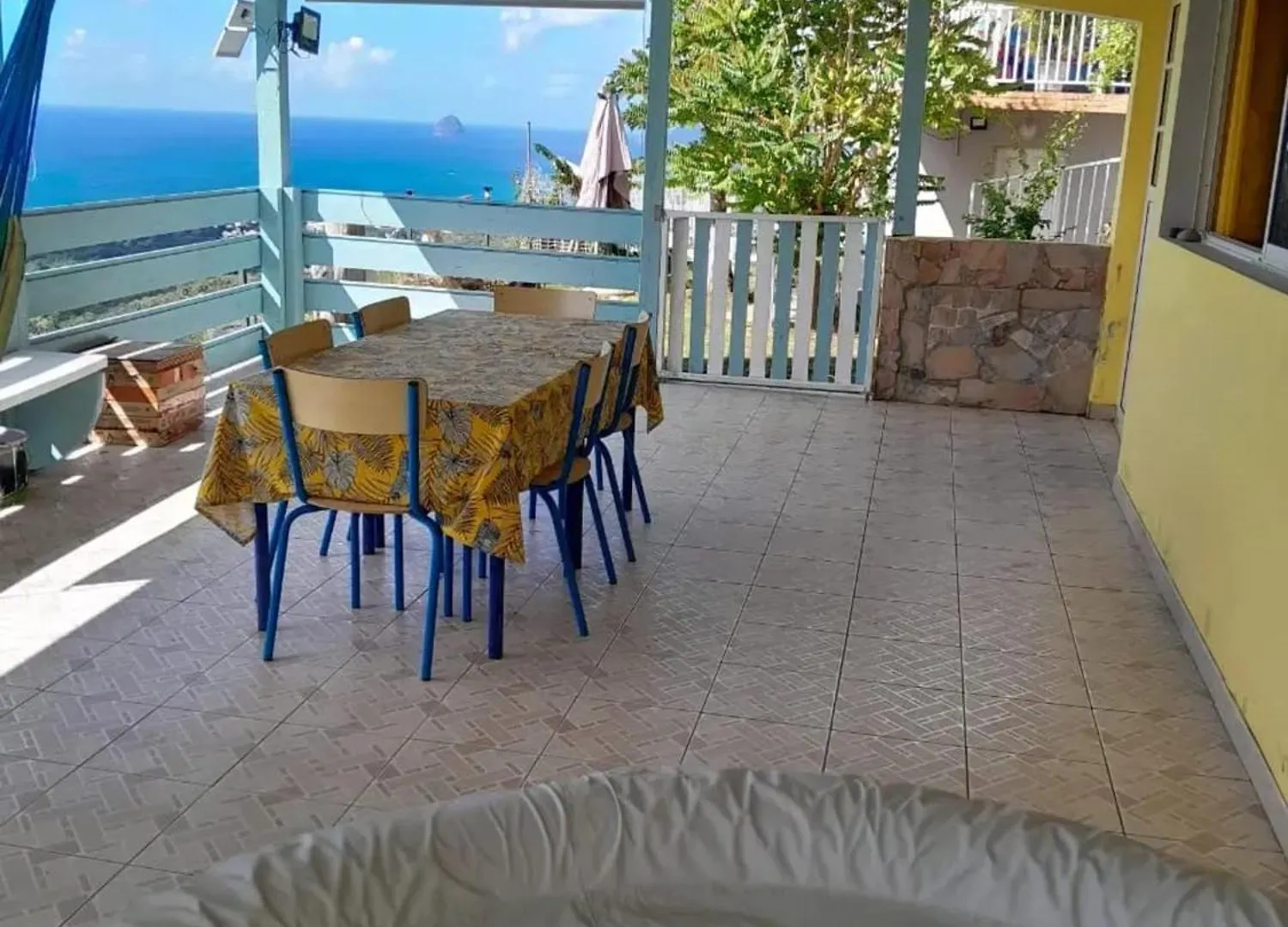 Appartement Confortable A Sainte-Luce Avec Jacuzzi
